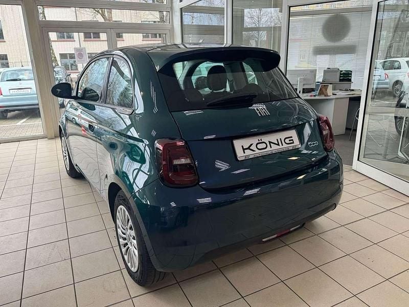 Gebraucht Fiat 500e 86 kW (118 PS) 2023 Ozean grün (5ce) Kleinwagen