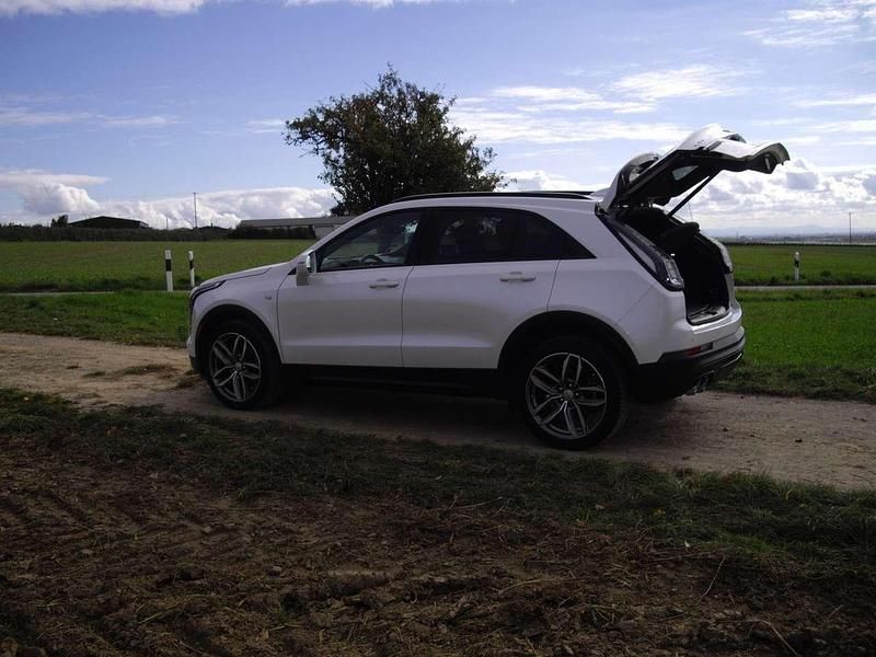 Gebraucht Cadillac XT4 174 PS (127 kW) 2021 Weiß SUV