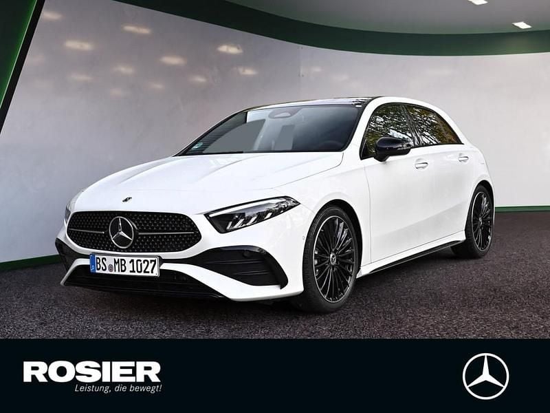 Weiss / polarweiß Gebraucht 2025 Mercedes A180 AMG line Limousine | 38.990 € - Bild 1/4