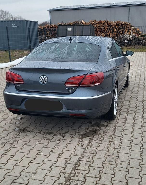 Usado VW CC 140 HP (102 kW) 2014 Cinzento Sedan