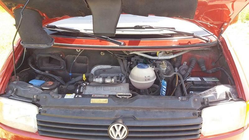 Używany VW T4 110 KM (80 kW) 1994 Czerwony Van