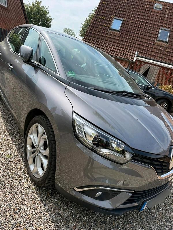 Grau Gebraucht 2018 Renault Scénic IV Van / Kleinbus | 13.100 € (Guter Preis) - Bild 1/4