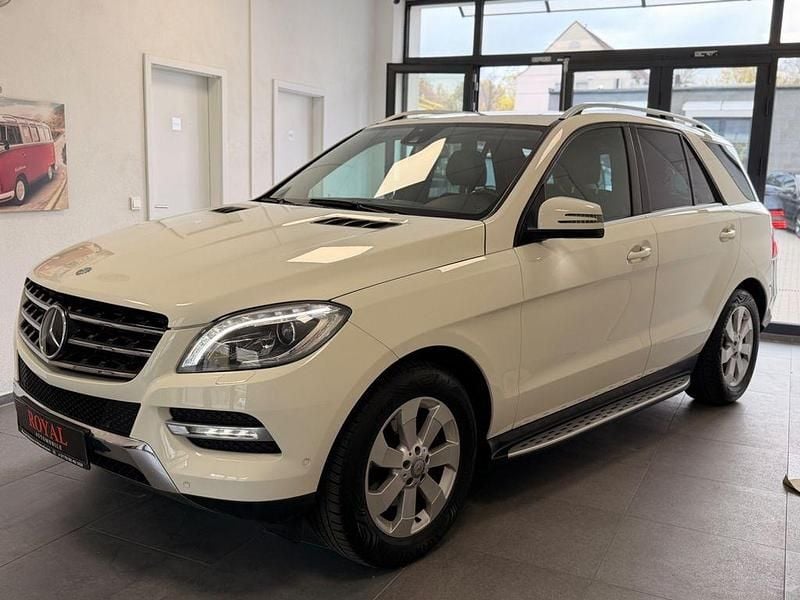 Gebraucht Mercedes ML350 258 PS (189 kW) 2013 Weiß SUV