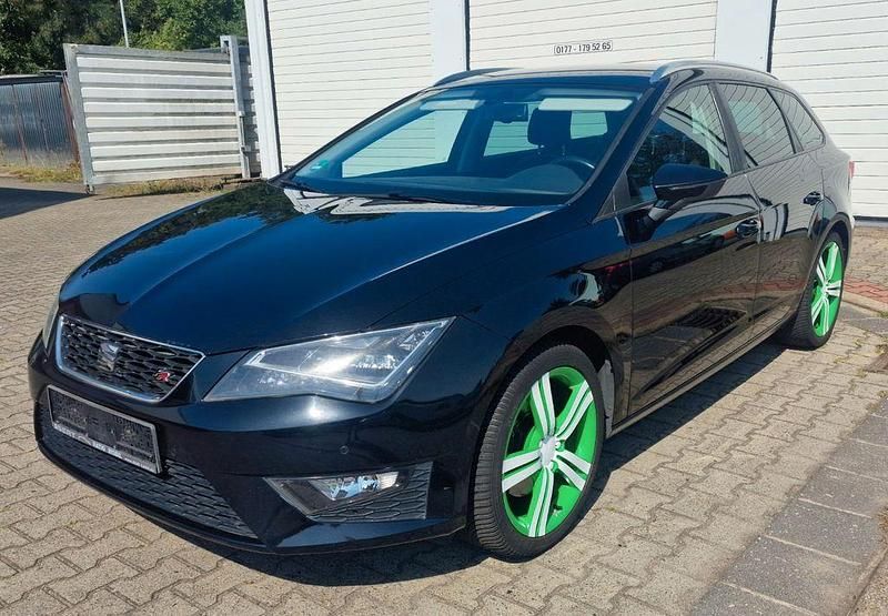 Schwarz Gebraucht 2014 Seat Leon ST FR Kombi | 8.999 € (Guter Preis) - Bild 1/4