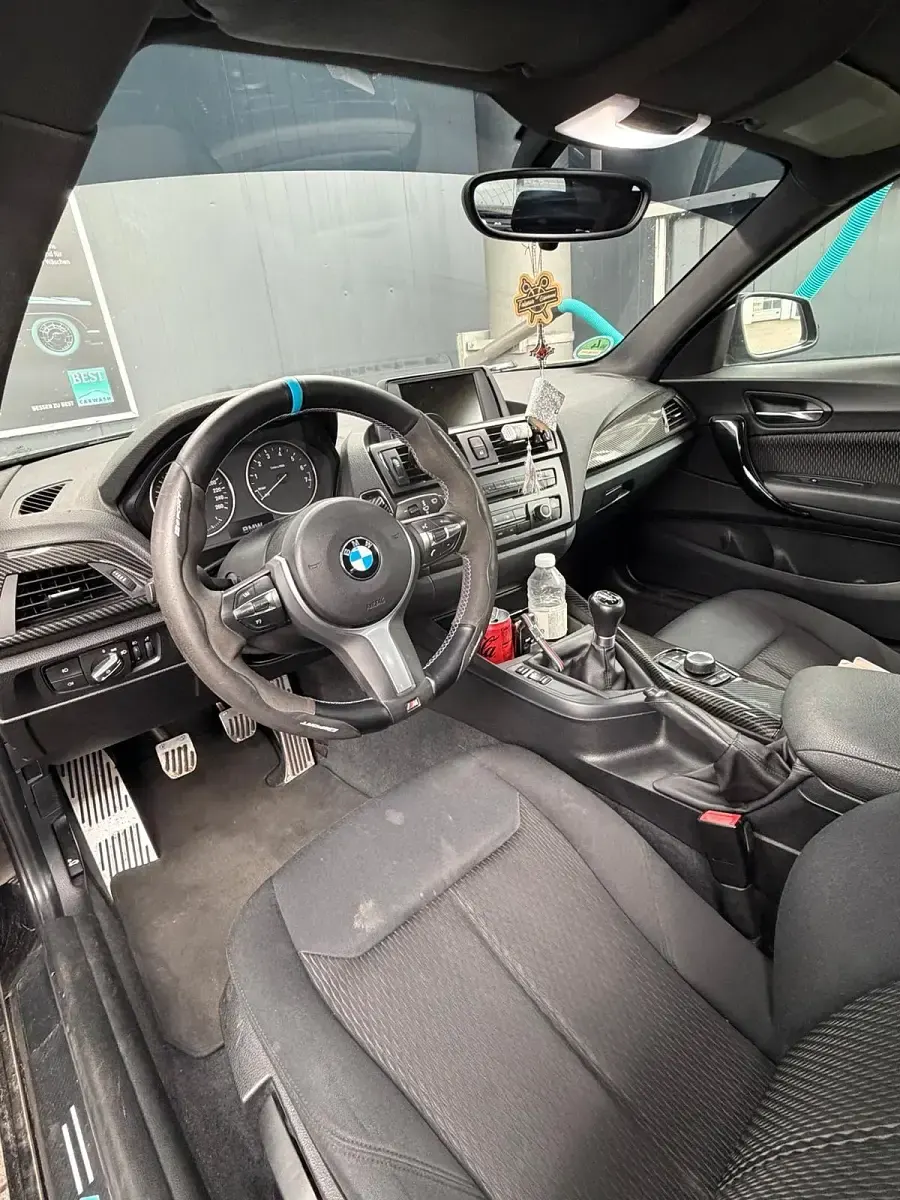 Gebraucht BMW 114 200 PS (147 kW) 2012 Schwarz Kleinwagen