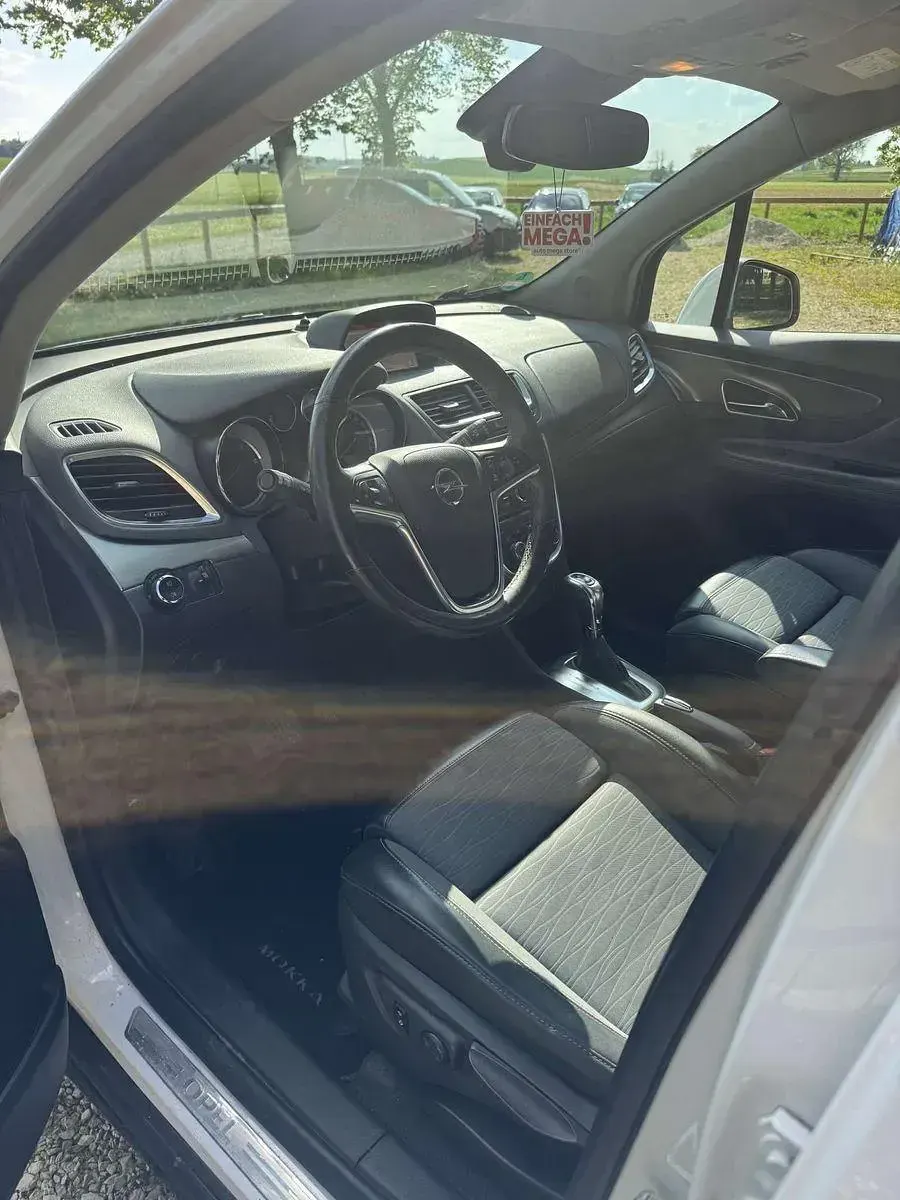 Second-hand Opel Mokka 136 CP (100 kW) 2016 Alb SUV