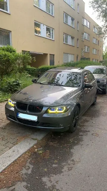 Używany BMW 320 150 KM (110 kW) 2006 Sedan/Limuzyna