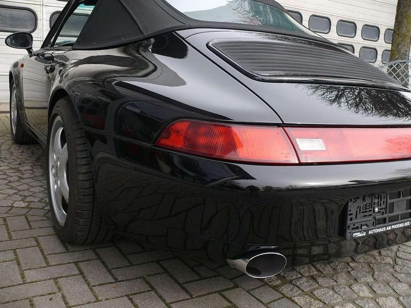 Glanzschwarz Gebraucht 1996 Porsche 911 Carrera Cabriolet Cabrio | 72.000 € (Etwas zu teuer) - Bild 1/4