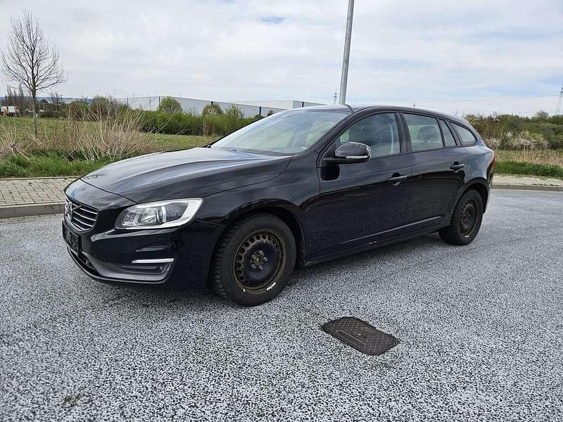 Black sapphire / metallic Gebraucht 2015 Volvo V60 Business Edition Kombi | 5.000 € - Bild 1/4