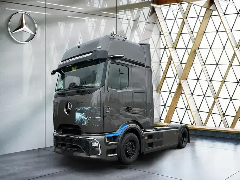 Gebraucht Mercedes 600 2025 Grau