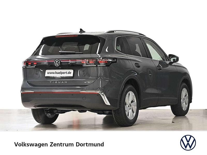 Neu VW Tiguan Elegance 150 PS (110 kW) 2026 Delfingrau metallic SUV