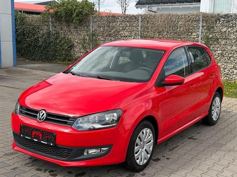 Used VW Polo 86 HP (63 kW) 2011 Red Hatchback