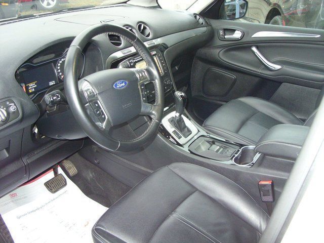 Gebraucht Ford S-MAX S 163 PS (119 kW) 2012 Weiß Van / Kleinbus