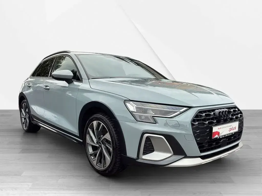 Gebraucht Audi A3 S-Line 150 PS (110 kW) 2025 Pfeilgrau perleffekt Limousine
