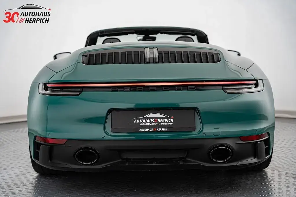 Gebraucht Porsche 911 Carrera Cabriolet 480 PS (353 kW) 2024 Smyrnagreen z33 (pts) Cabrio