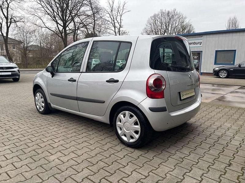 Gebraucht Renault Modus 75 PS (55 kW) 2006 Silber Van / Kleinbus