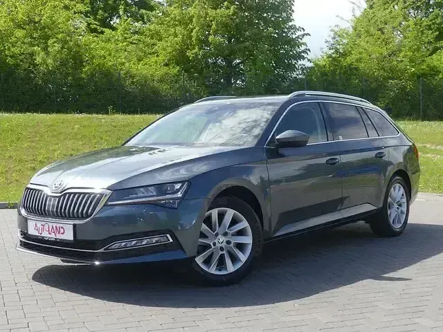 Gebraucht Skoda Superb 190 PS (139 kW) 2020 Grau Kombi