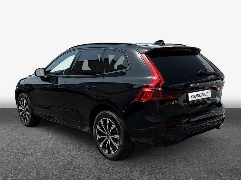 Gebraucht Volvo XC60 Plus 197 PS (144 kW) 2024 Schwarz SUV