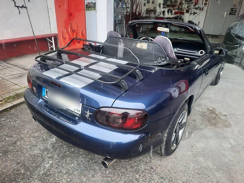 Gebraucht Mazda MX5 110 PS (80 kW) 2002 Blau Cabrio