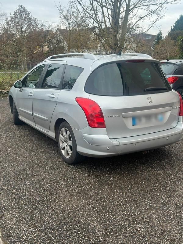 Gebraucht Peugeot 308 SW 115 PS (84 kW) 2013 Kombi