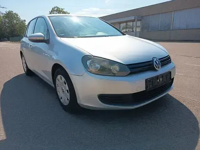 Gebraucht VW Golf VI Trendline 105 PS (77 kW) 2010 Silber Kleinwagen