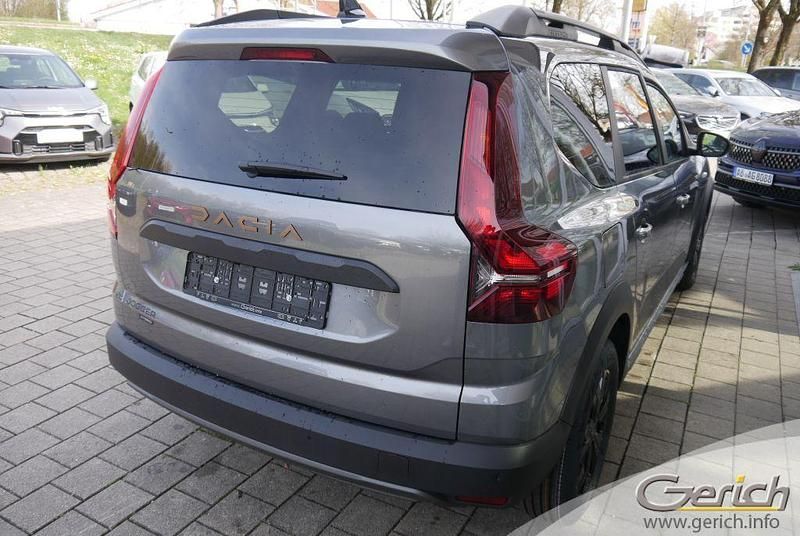Neu Dacia Jogger Extreme 141 PS (103 kW) 2025 Grau Van / Kleinbus