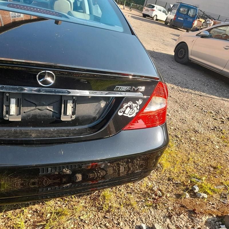 Schwarz Gebraucht 2007 Mercedes CLS350 Limousine | 3.750 € - Bild 1/4