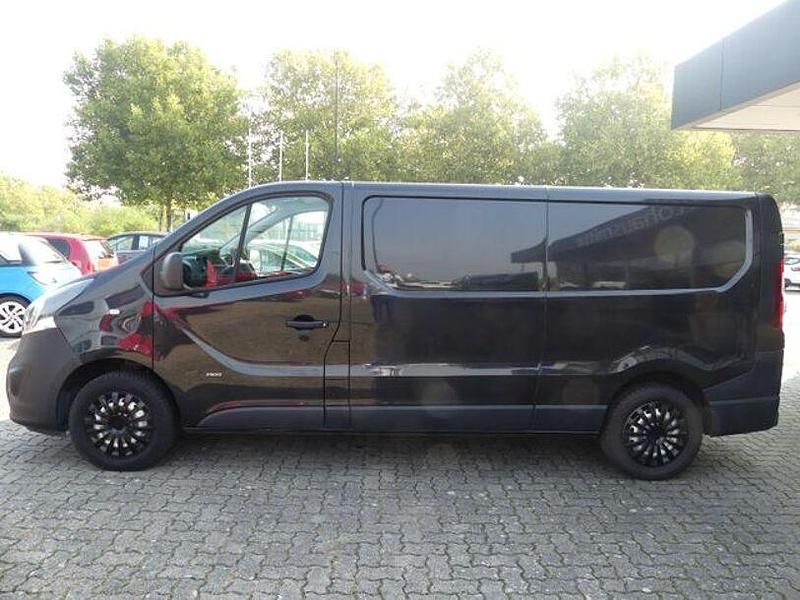 Gebraucht Opel Vivaro 145 PS (106 kW) 2017 Schwarz Van / Kleinbus