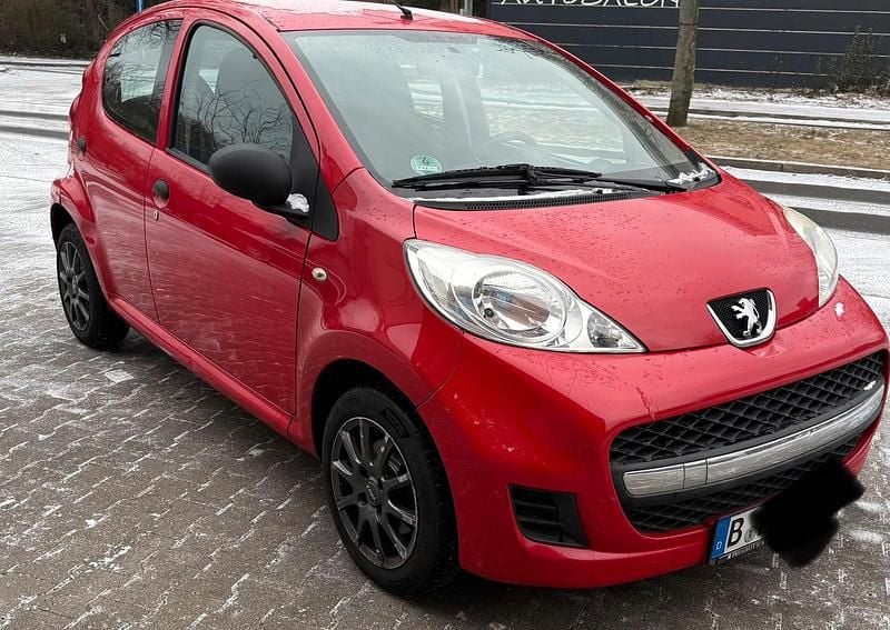 Gebraucht Peugeot 107 68 PS (50 kW) 2010 Rot Kleinwagen