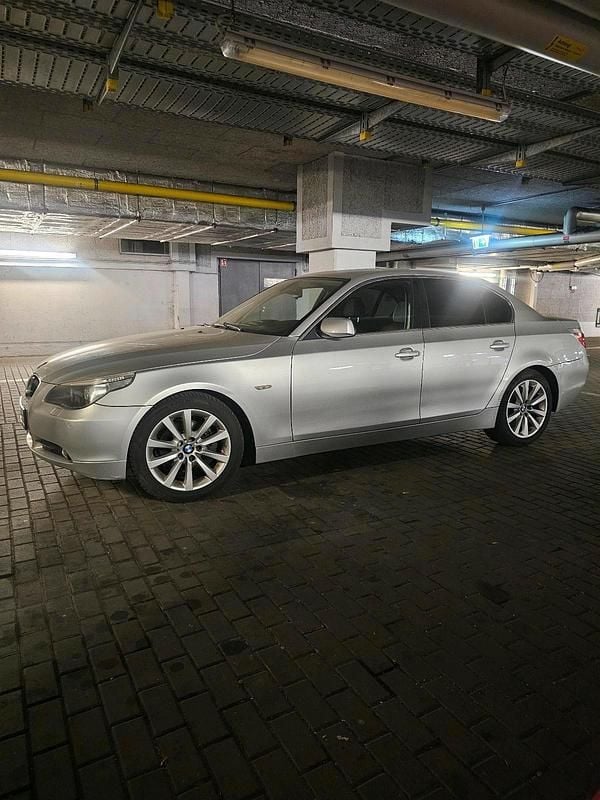Gebraucht BMW 525 194 PS (142 kW) 2004 Silber Limousine