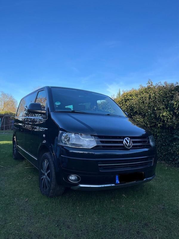 Schwarz Gebraucht 2010 VW T5 Highline Van | 18.000 € (Etwas zu teuer) - Bild 1/4