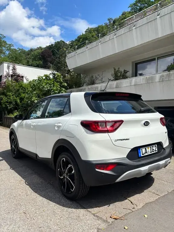 Gebraucht Kia Stonic Edition 7 101 PS (74 kW) 2020 Weiß SUV