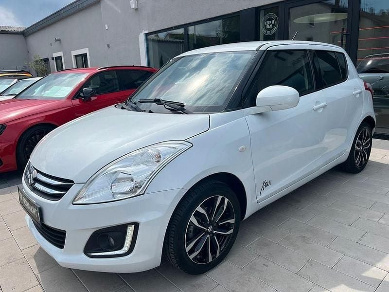 Weiß Gebraucht 2016 Suzuki Swift X-TRA Limousine | 10.980 € (Etwas zu teuer) - Bild 1/4