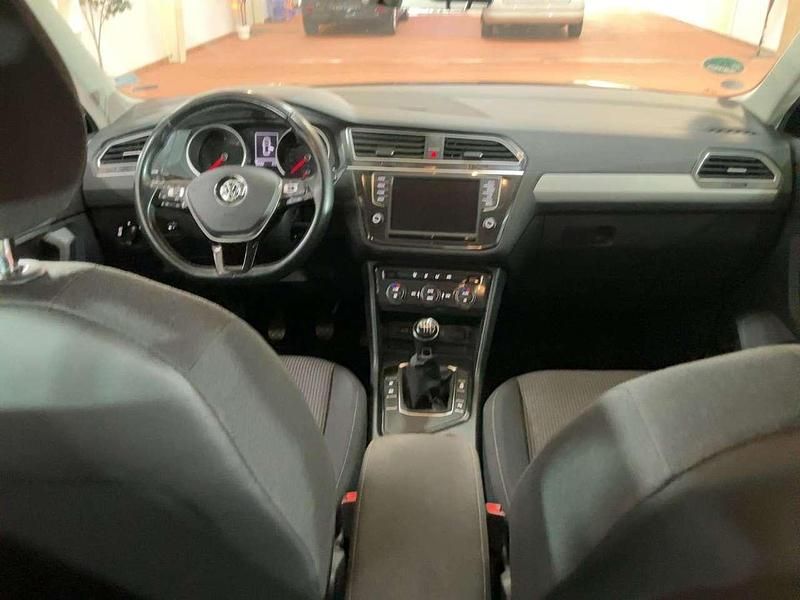 Gebraucht VW Tiguan Edition 150 PS (110 kW) 2017 Schwarz SUV