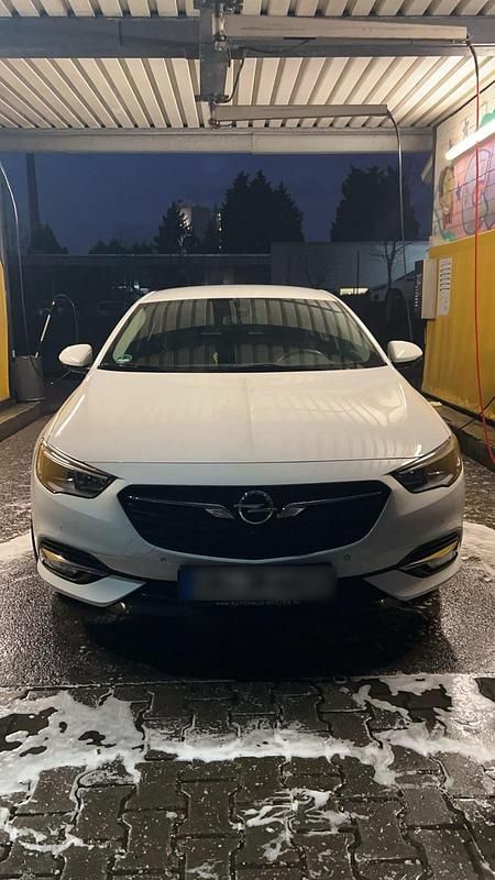 Weiß Gebraucht 2017 Opel Insignia Sport Limousine | 19.000 € - Bild 1/4
