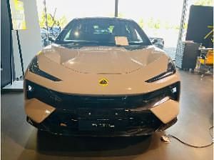Neu Lotus Eletre 675 kW (918 PS) 2026 Beige (kaimu grey) SUV