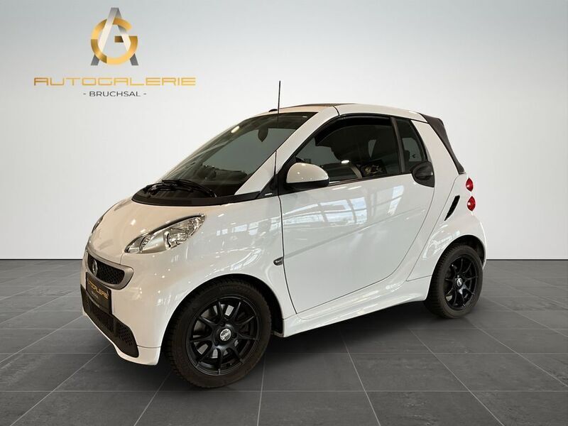 Weiß Gebraucht 2012 Smart ForTwo Cabrio Cabrio | 6.999 € (Fairer Preis) - Bild 1/4