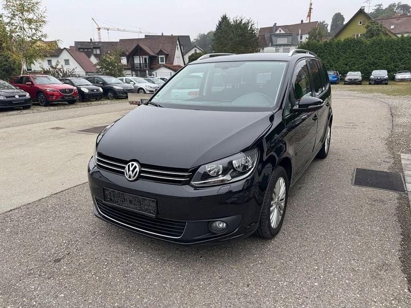 Schwarz Gebraucht 2014 VW Touran Cup Van / Kleinbus | 7.900 € (Superpreis) - Bild 1/4