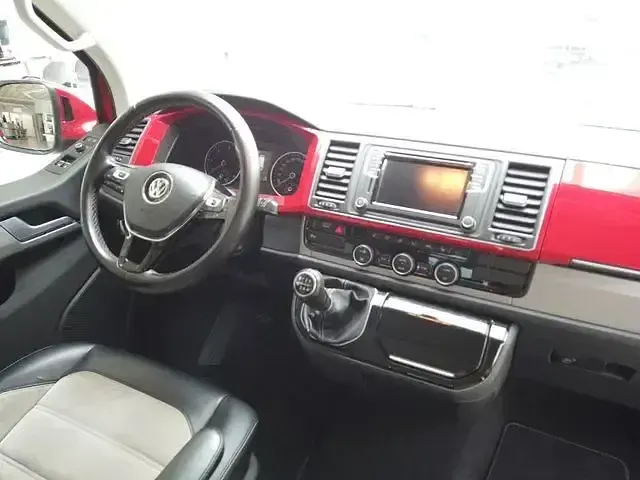Gebraucht VW Multivan Generation Six 204 PS (150 kW) 2016 Rot Van / Kleinbus