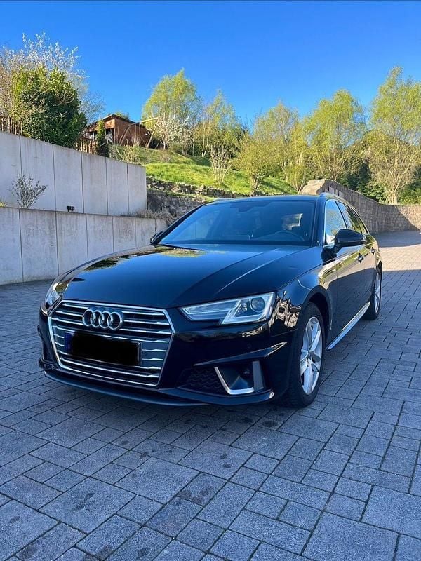 Gebraucht Audi A4 S-Line 190 PS (139 kW) 2019 Schwarz Kombi