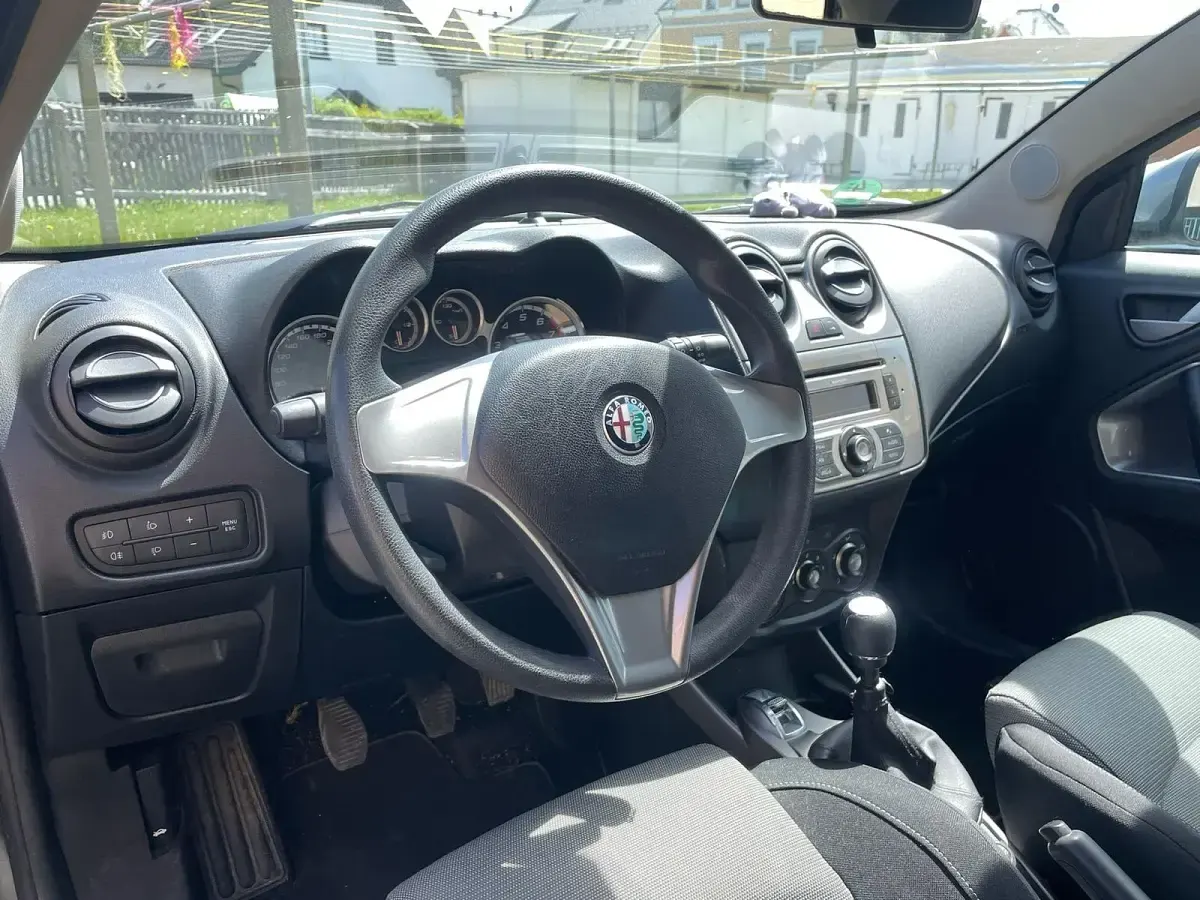 Brugt Alfa Romeo MiTo 95 HK (69 kW) 2009 Grå Hatchback
