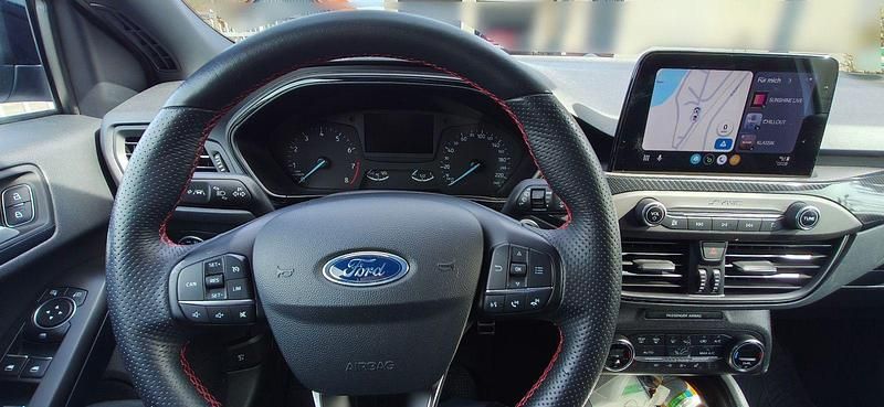 Gebraucht Ford Focus ST-Line 125 PS (91 kW) 2019 Weiß Kombi