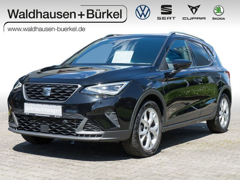 Mitternachtsschwarz Gebraucht 2023 Seat Arona FR SUV | 19.500 € (Fairer Preis) - Bild 1/4