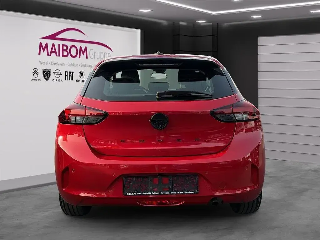 Używany Opel Corsa Edition 75 KM (55 kW) 2025 Czerwony Hatchback
