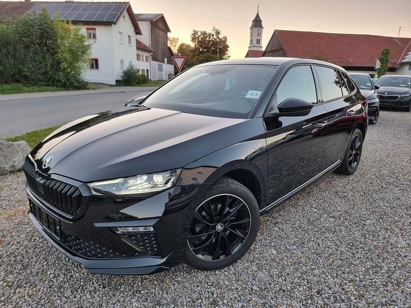Schwarz Gebraucht 2024 Skoda Scala Monte Carlo Kleinwagen | 24.490 € (Etwas zu teuer) - Bild 1/4