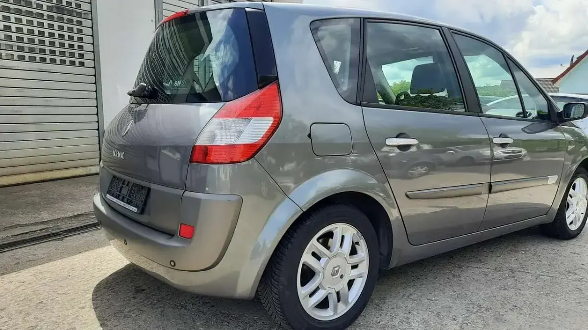 Gebraucht Renault Scénic II 111 PS (81 kW) 2006 Hologram grey Van / Kleinbus
