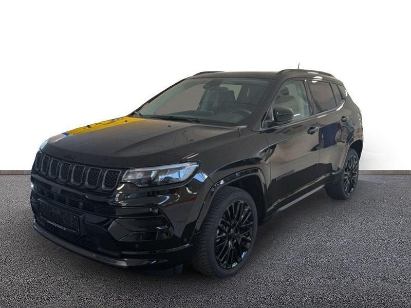 Gebraucht Jeep Compass 131 PS (96 kW) 2024 Black clear coat SUV