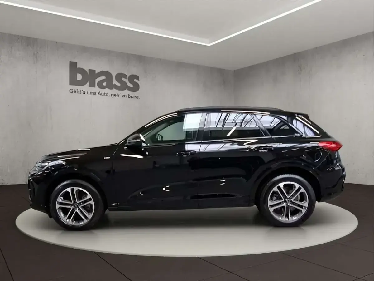 Gebraucht Audi Q5 Ambiente 204 PS (150 kW) 2025 Mythosschwarz metallic SUV