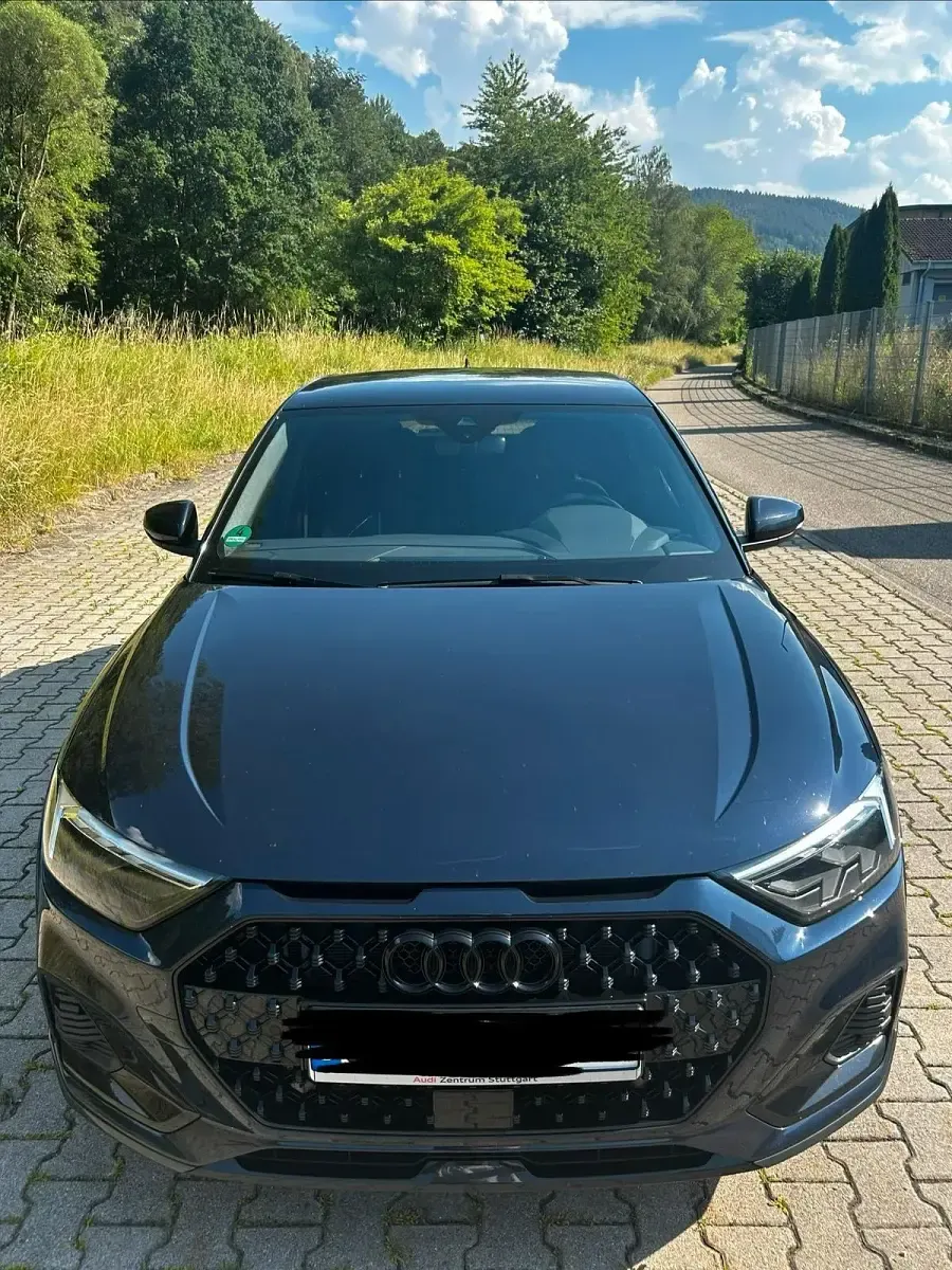 Gebraucht Audi A1 Ambiente 150 PS (110 kW) 2022 Andere farben SUV