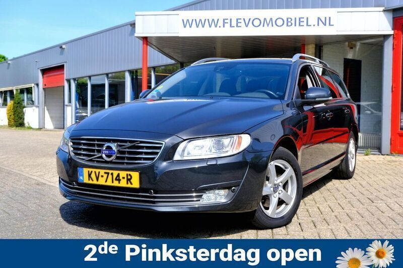 Grau Gebraucht 2016 Volvo V70 Kombi | 14.650 € (Etwas zu teuer) - Bild 1/4